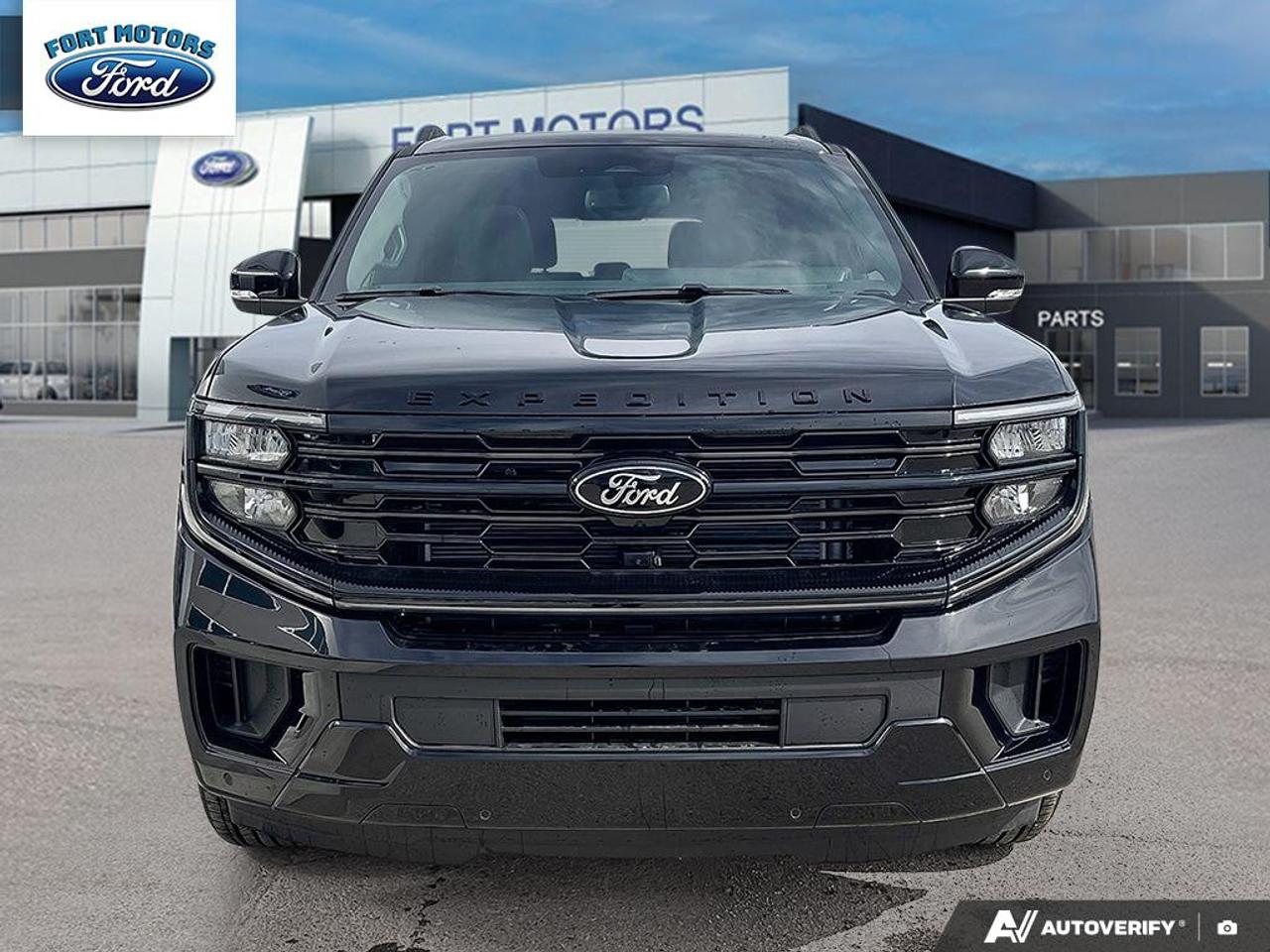2026 Ford Expedition MAX® Platinum™ Photo1
