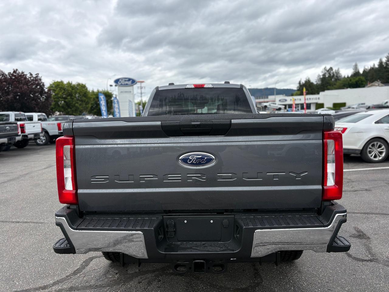 2026 Ford F-350 Super Duty SRW XLT Photo3