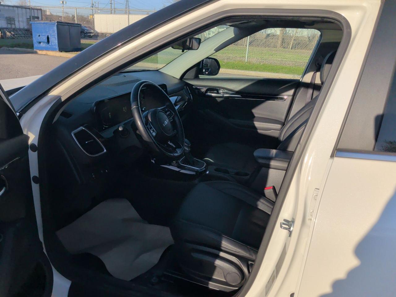 2024 Kia Seltos EX Photo