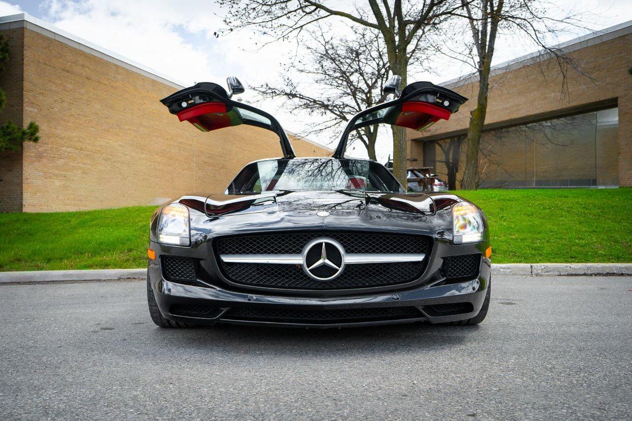 2011 Mercedes-Benz SLS AMG SLS AMG Photo