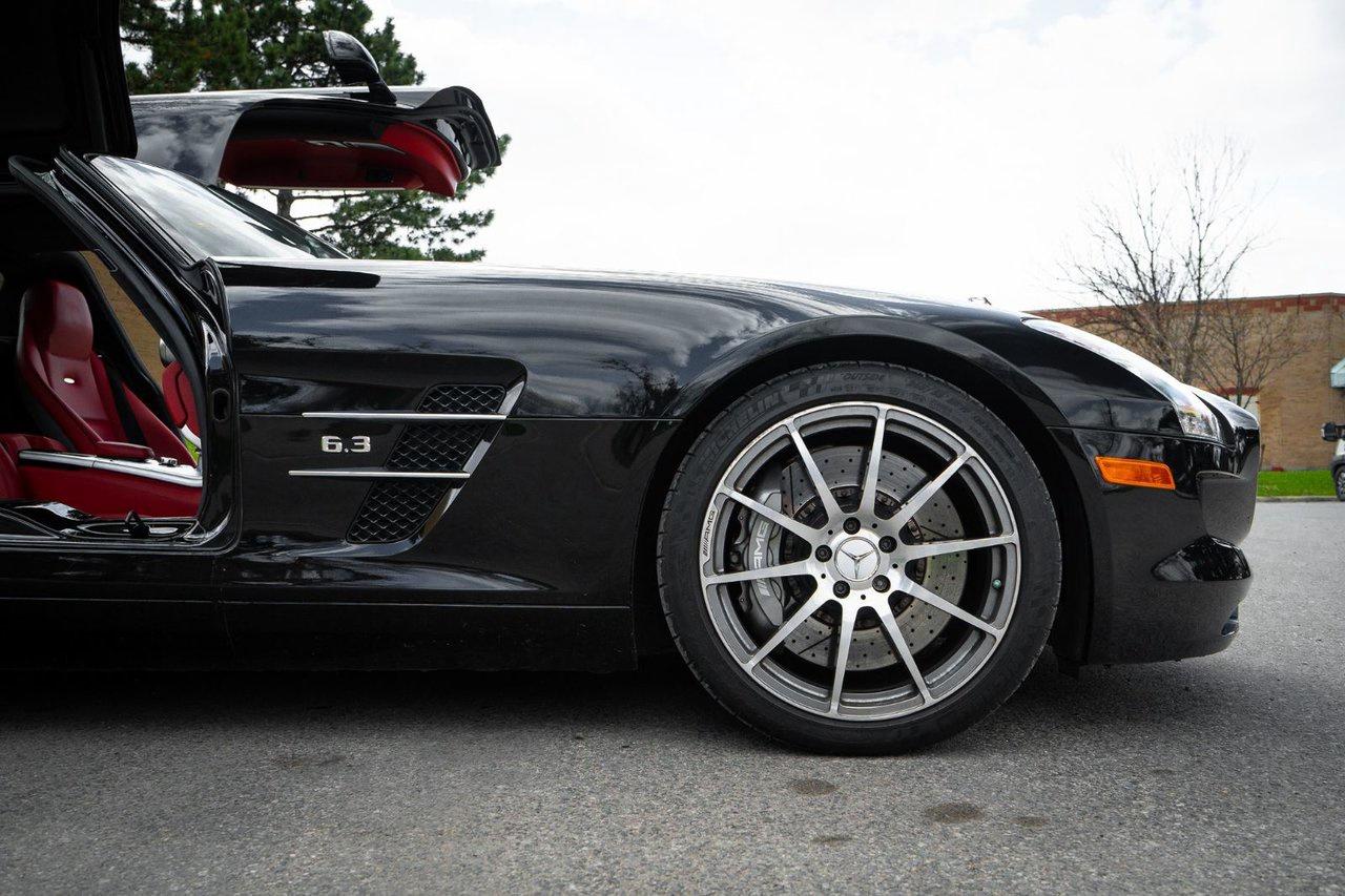 2011 Mercedes-Benz SLS AMG SLS AMG Photo