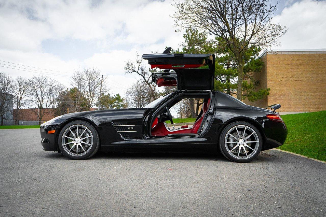 2011 Mercedes-Benz SLS AMG SLS AMG Photo