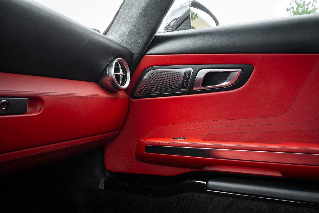 2011 Mercedes-Benz SLS AMG SLS AMG Photo