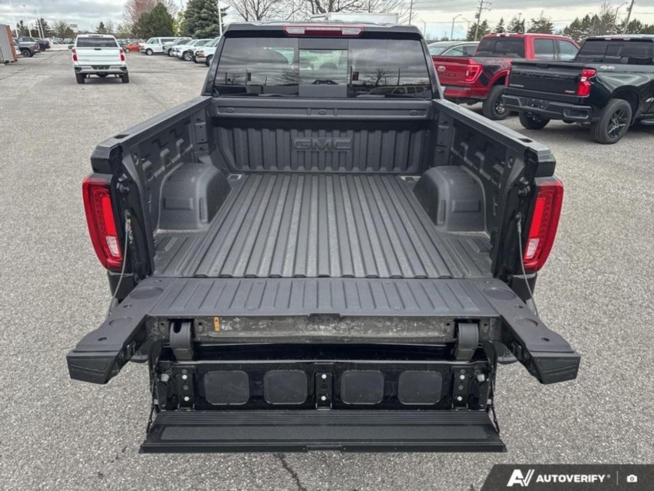 2026 GMC Sierra 1500 SLT  - Leather Seats Photo