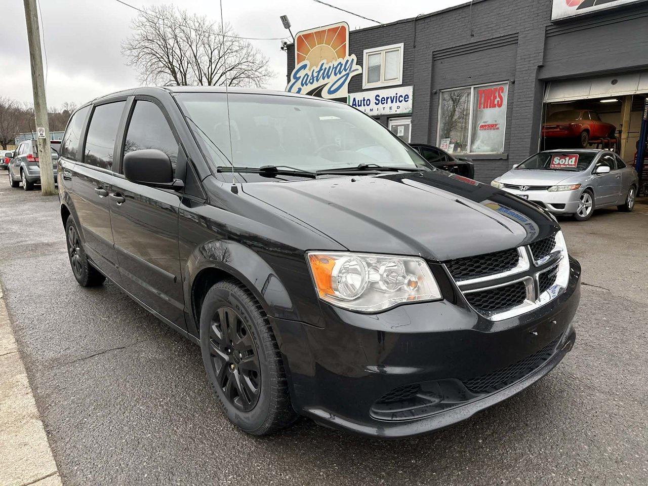 2016 Dodge Grand Caravan CANADA VALUE PACKAGE Photo2