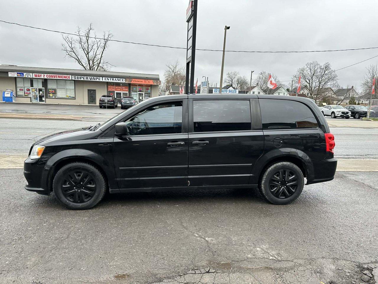 2016 Dodge Grand Caravan CANADA VALUE PACKAGE Photo