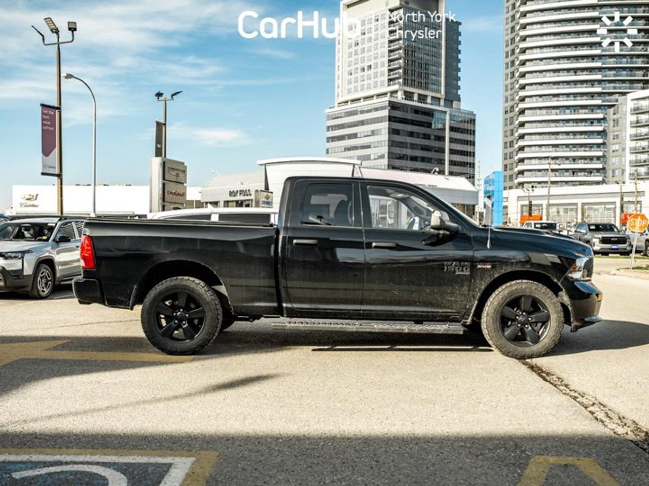 2023 RAM 1500 Classic EXPRESS Photo