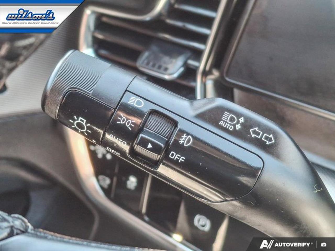 2024 Kia Sportage EX Premium AWD | Leather | Pano Roof | Cooled + Heated Seats | Power Liftgate | Nav | and More ! Photo