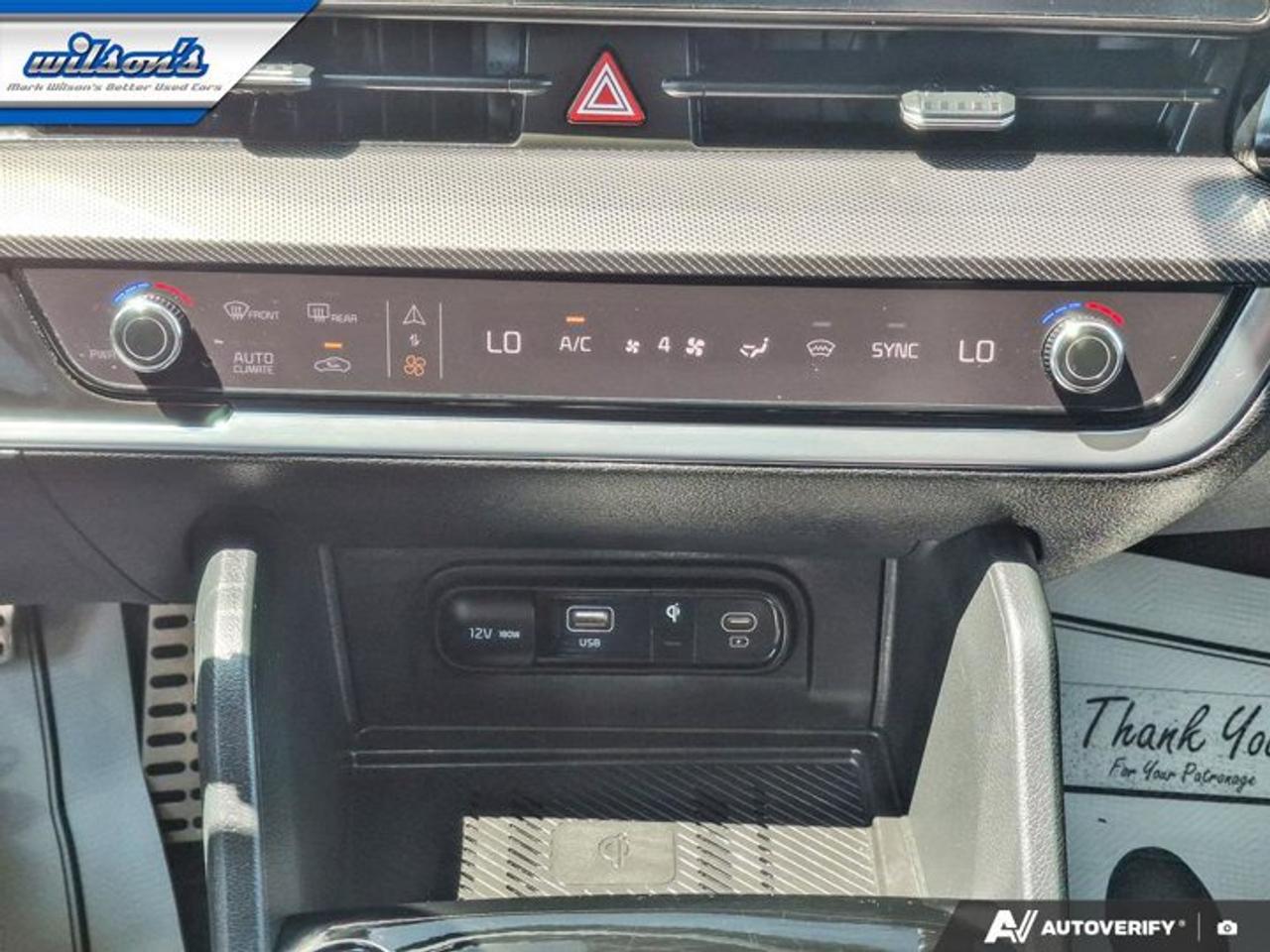 2024 Kia Sportage EX Premium AWD | Leather | Pano Roof | Cooled + Heated Seats | Power Liftgate | Nav | and More ! Photo