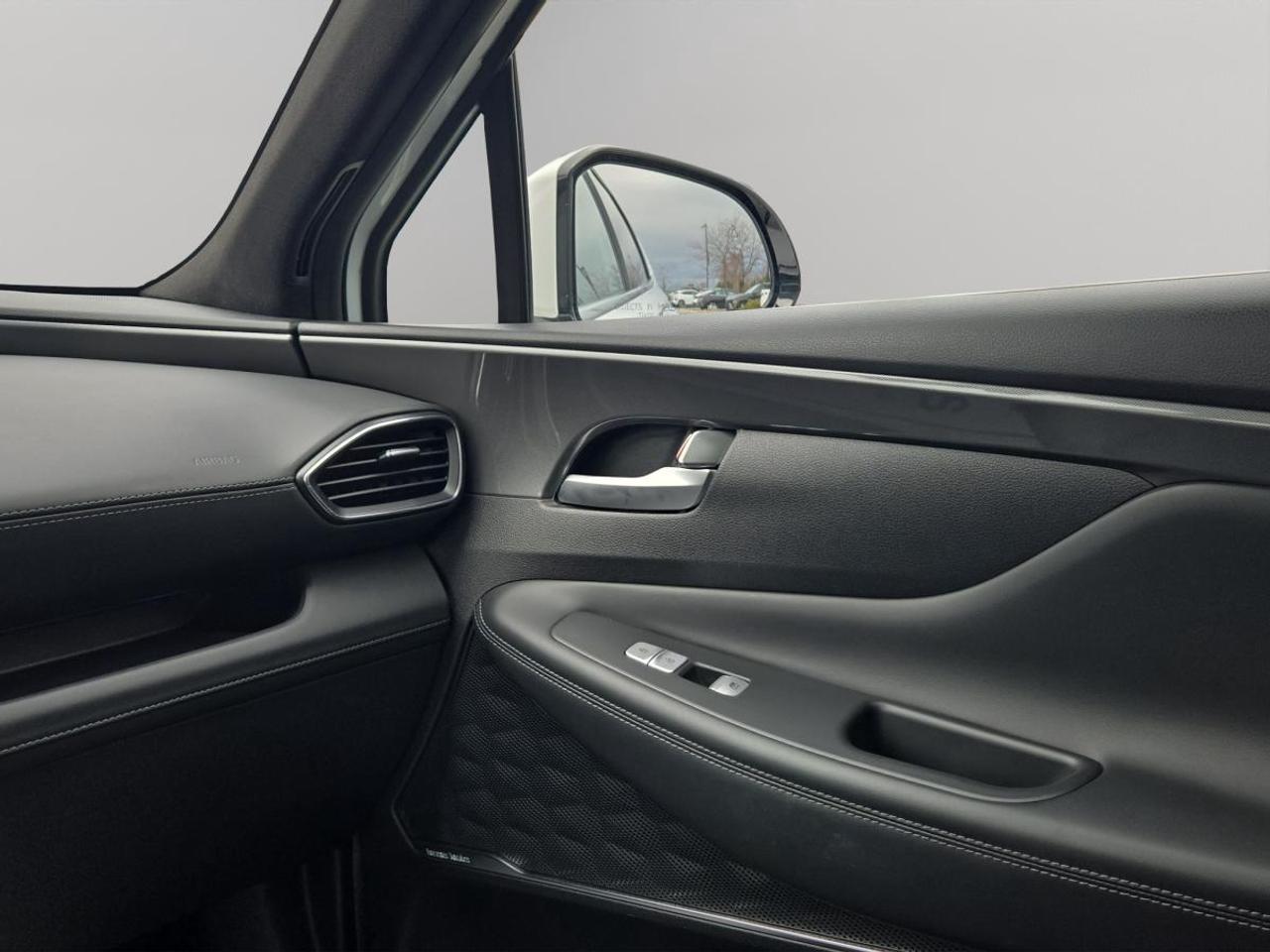 2023 Hyundai Santa Fe Ultimate Calligraphy Photo