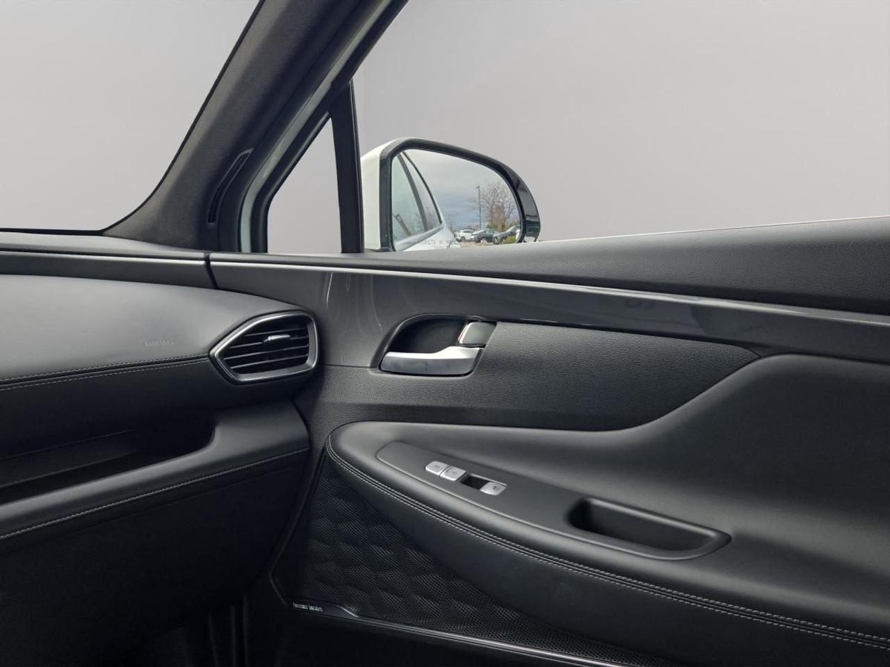 2023 Hyundai Santa Fe Ultimate Calligraphy Photo
