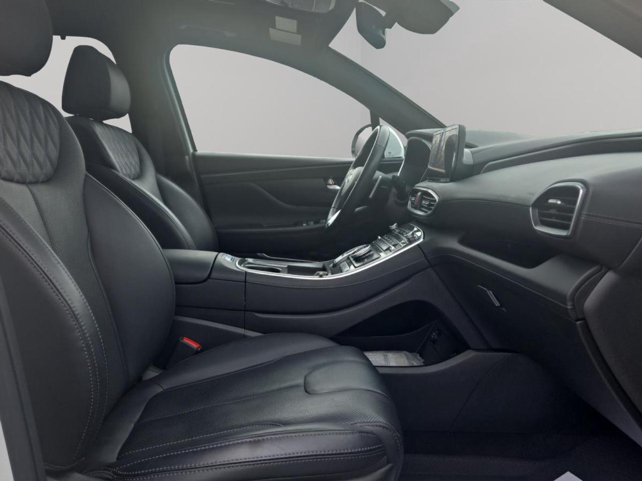 2023 Hyundai Santa Fe Ultimate Calligraphy Photo