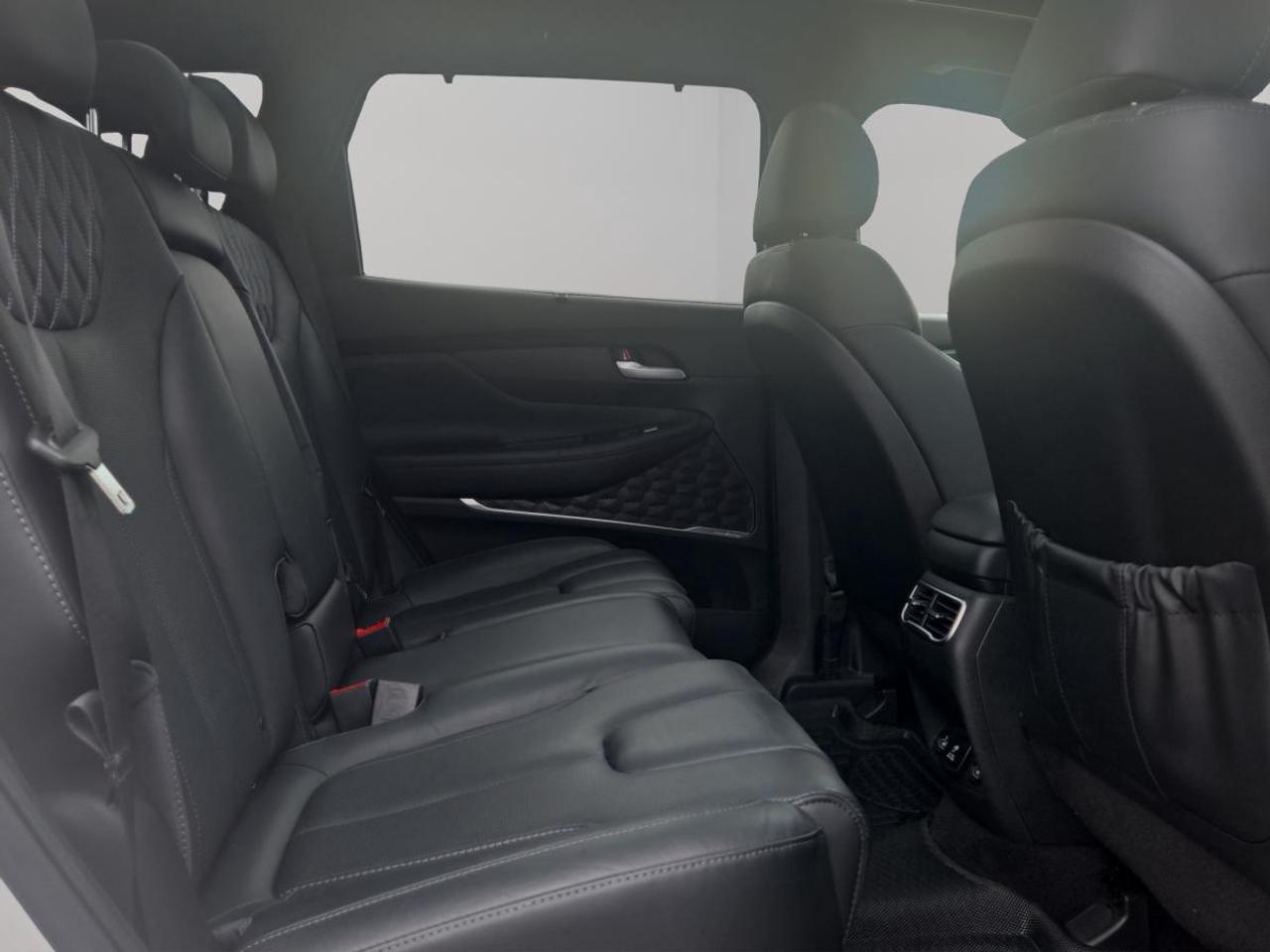 2023 Hyundai Santa Fe Ultimate Calligraphy Photo