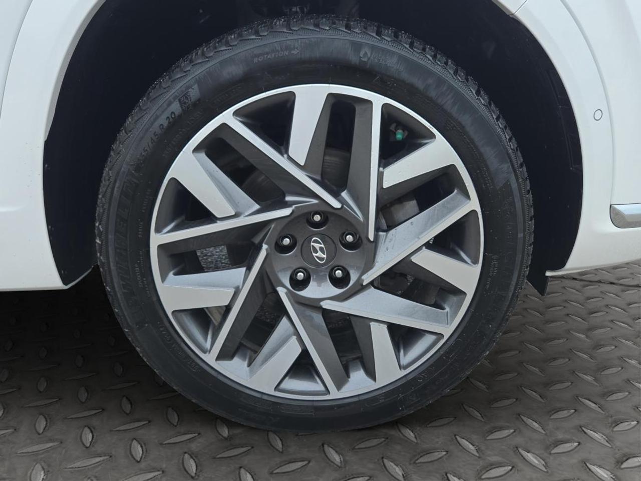2023 Hyundai Santa Fe Ultimate Calligraphy Photo
