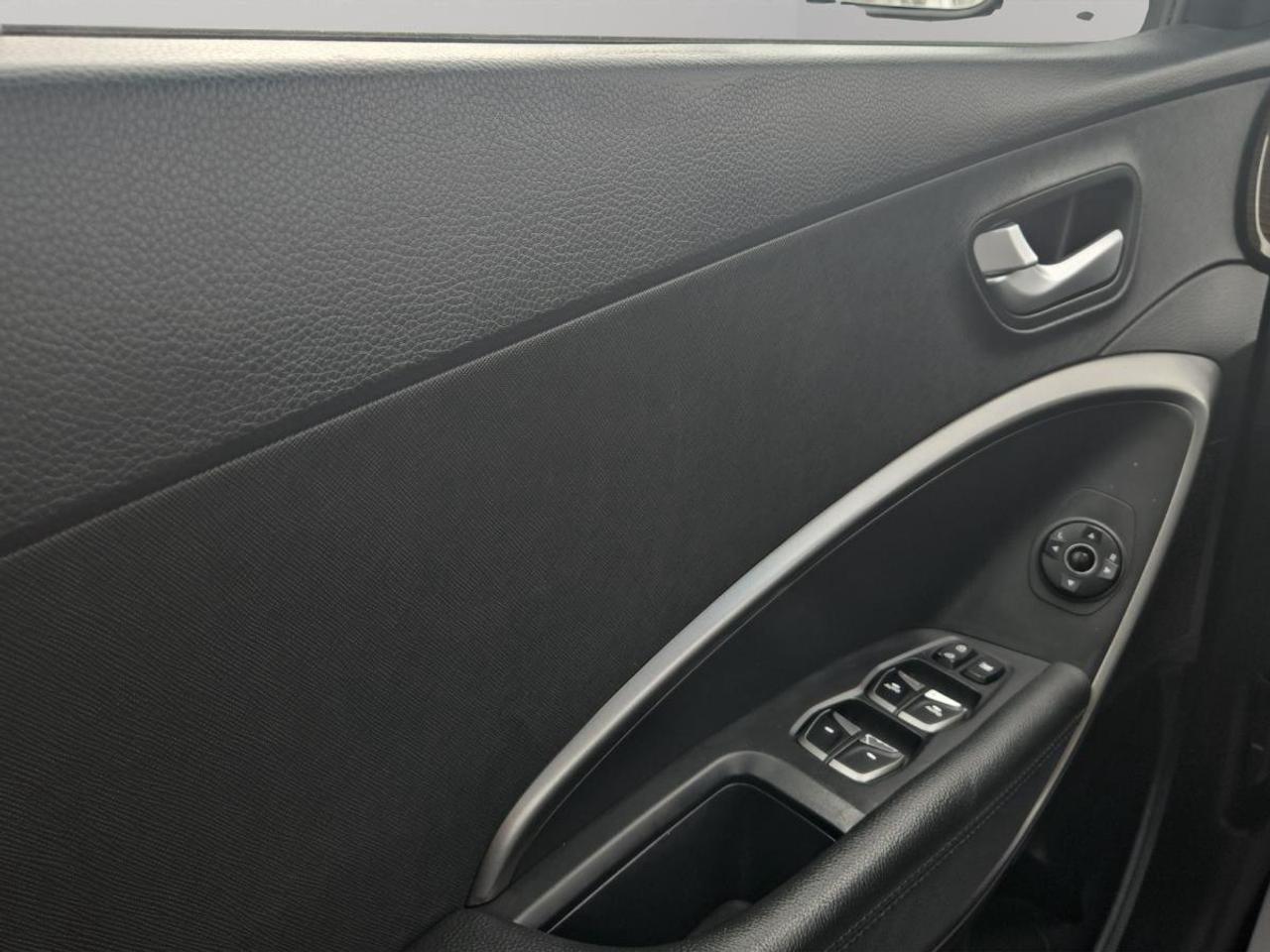 2017 Hyundai Santa Fe Sport SE Photo