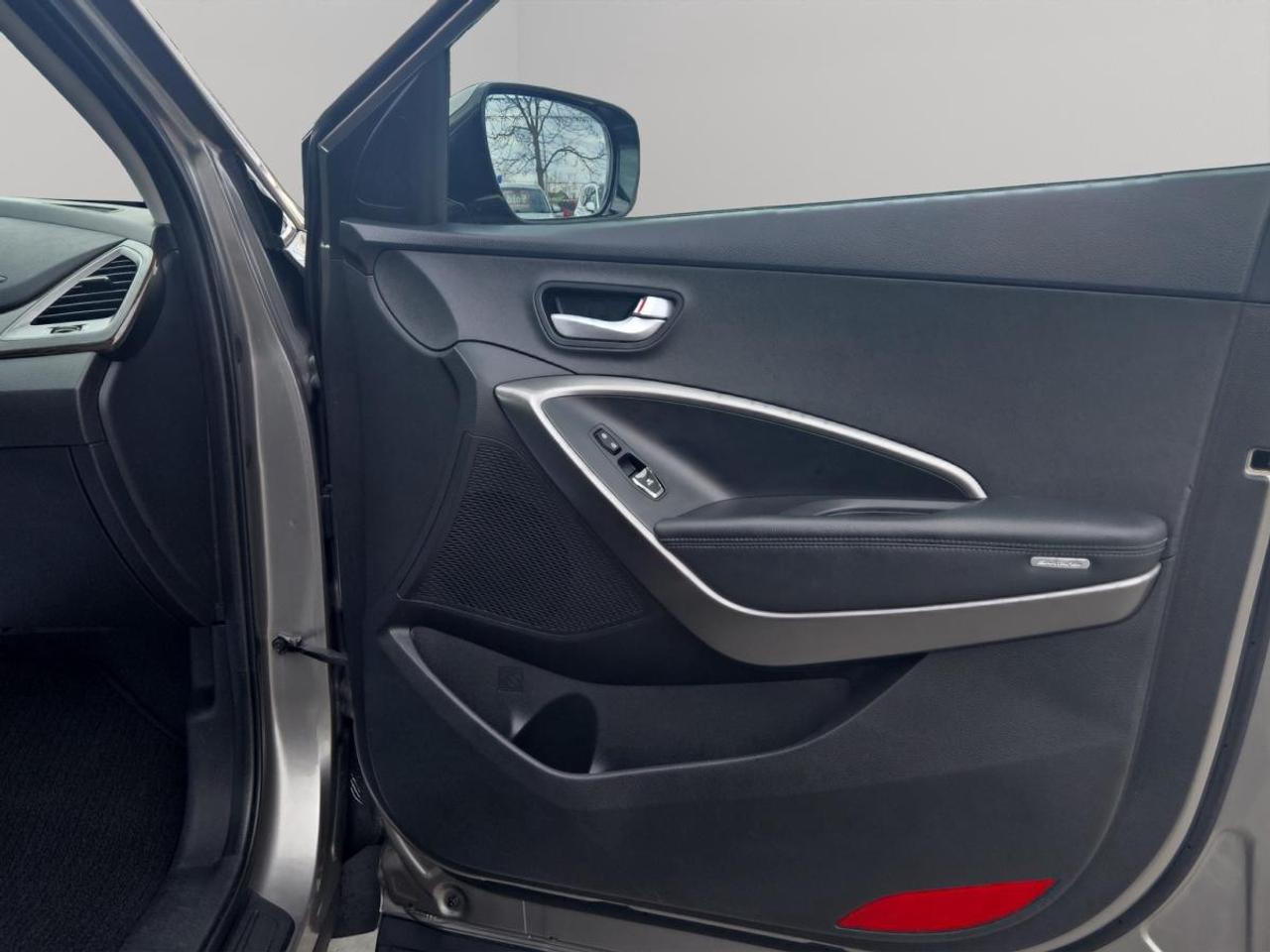 2017 Hyundai Santa Fe Sport SE Photo
