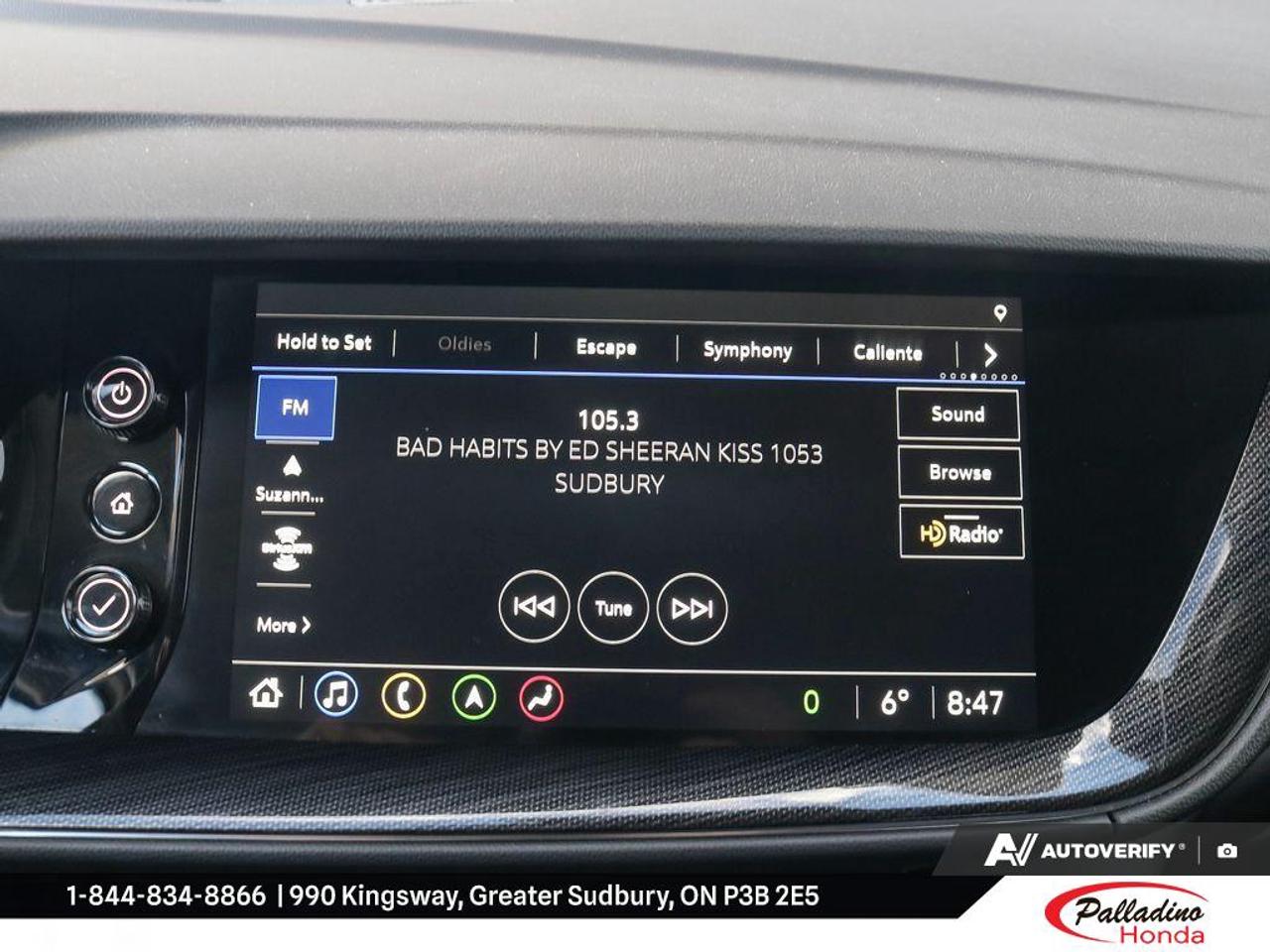 2022 Buick Envision Essence Photo