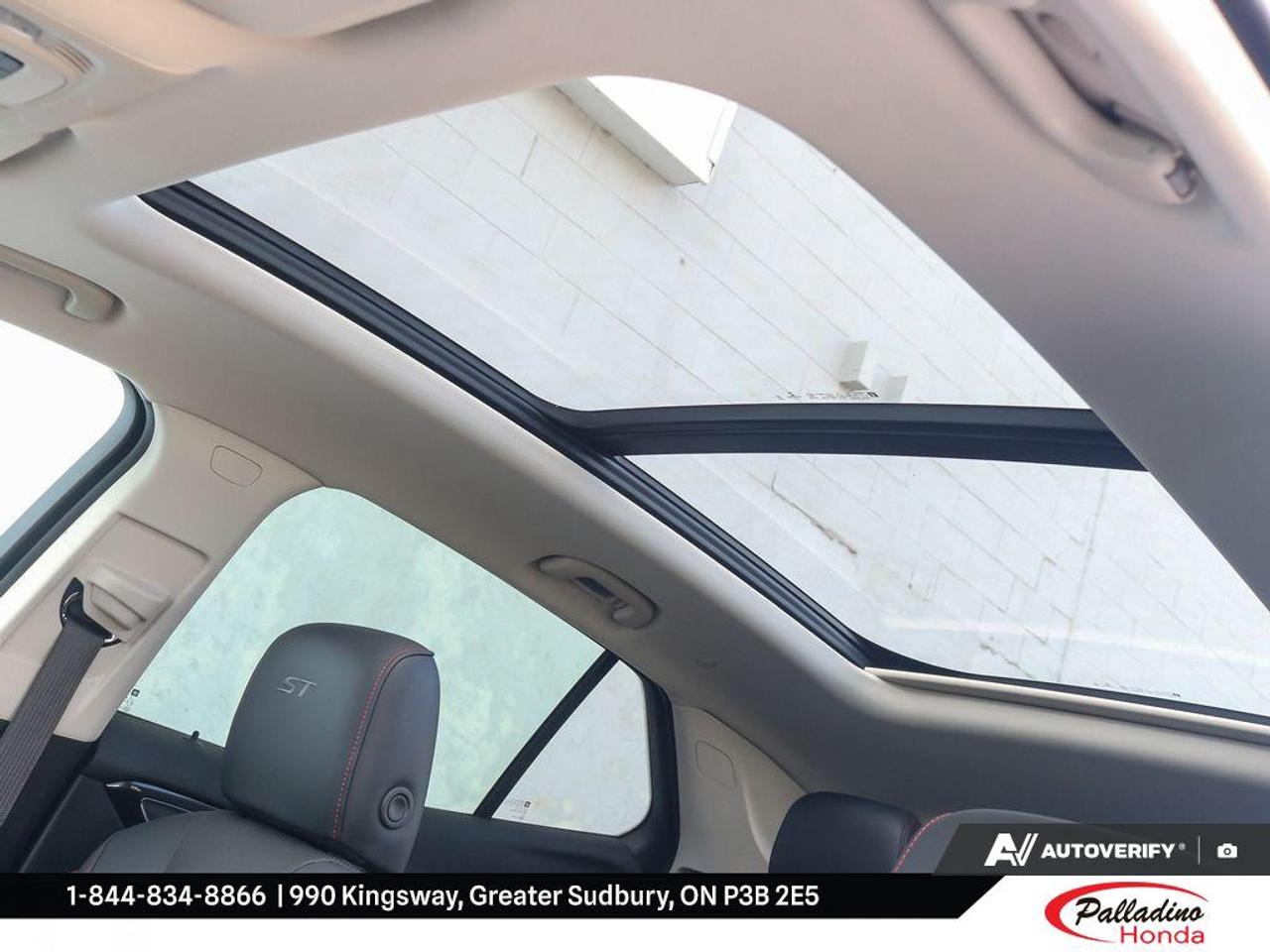 2022 Buick Envision Essence Photo