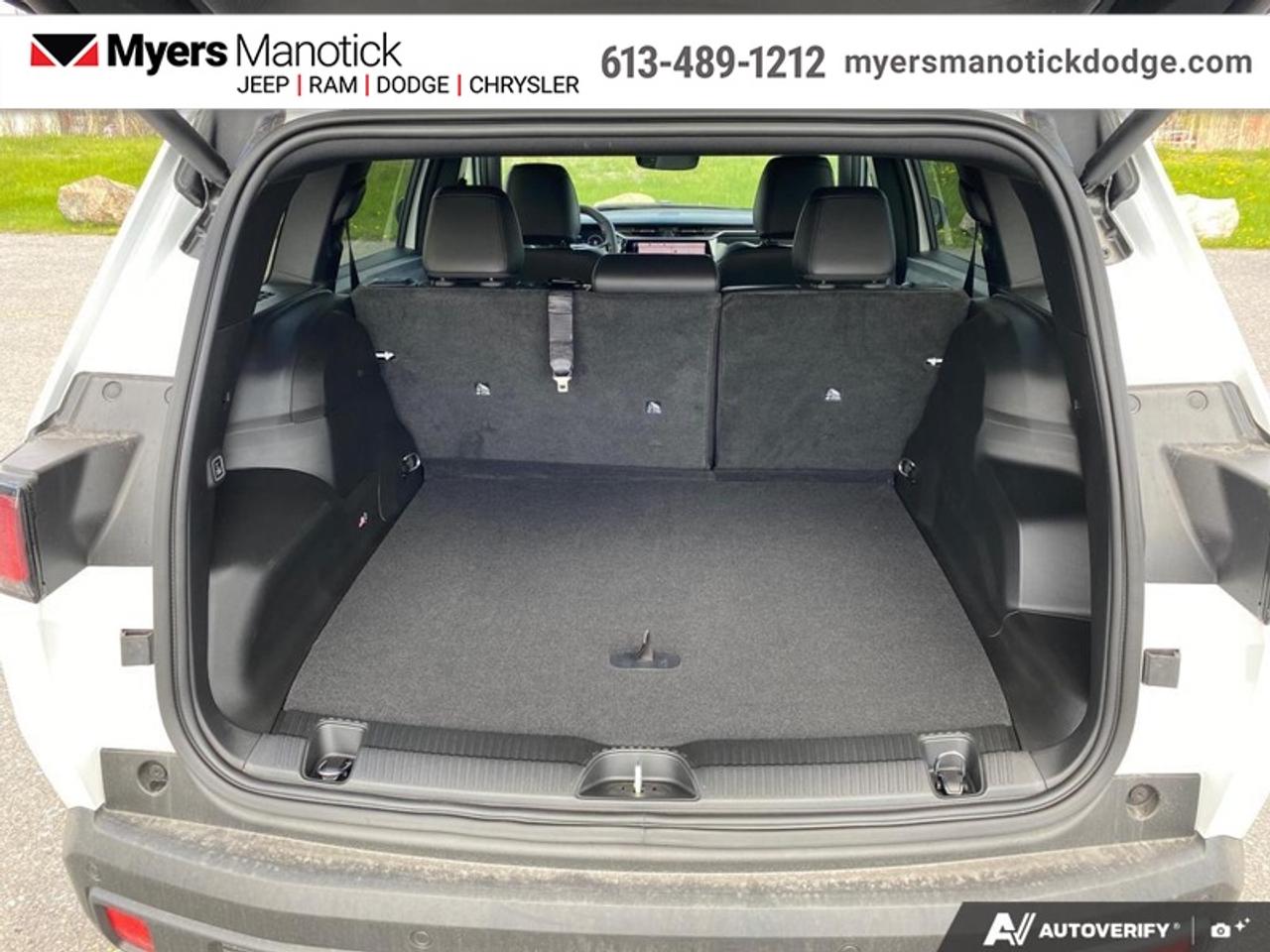 2026 Jeep Cherokee Limited  HYBRID - Sunroof Photo