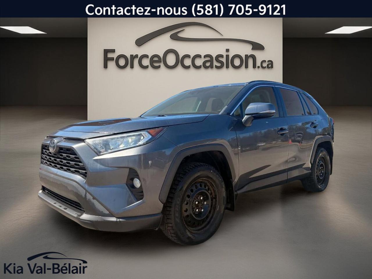 Used 2020 Toyota RAV4 XLE * AWD * CUIR * TOIT * CARPLAY * BI-ZONE * VOLANT CHAUFF * for sale in Québec, QC