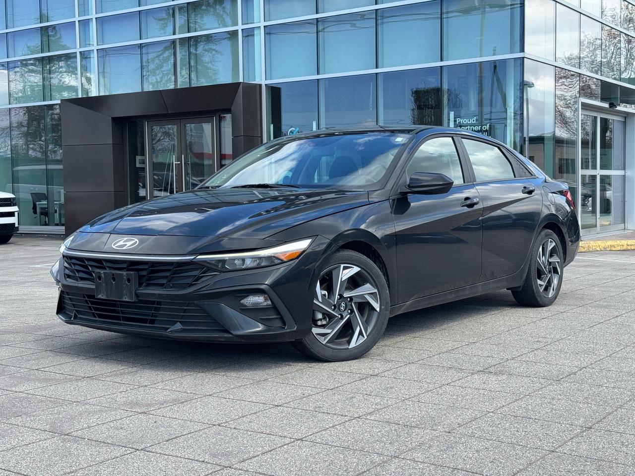 Used 2024 Hyundai Elantra Preferred for sale in Surrey, BC
