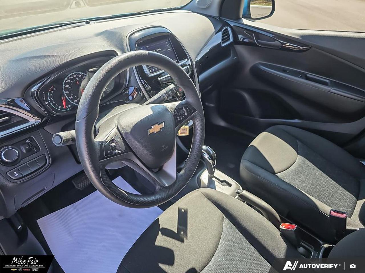 2021 Chevrolet Spark 1LT CVT ONE OWNER / Chevrolet Infotainment System with 7" Diagonal Colour Touch Screen Photo