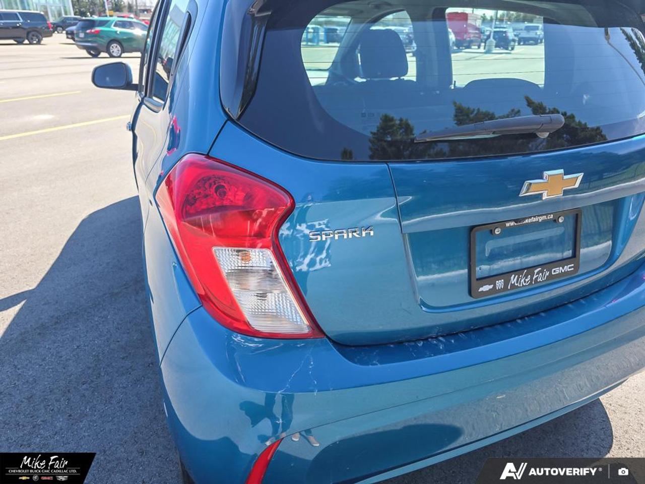 2021 Chevrolet Spark 1LT CVT ONE OWNER / Chevrolet Infotainment System with 7" Diagonal Colour Touch Screen Photo