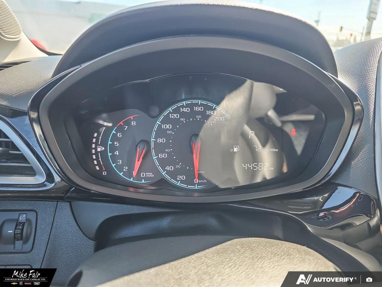2021 Chevrolet Spark 1LT CVT ONE OWNER / Chevrolet Infotainment System with 7" Diagonal Colour Touch Screen Photo