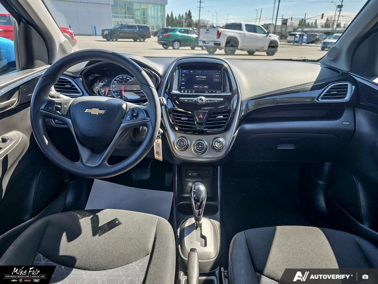 2021 Chevrolet Spark 1LT CVT ONE OWNER / Chevrolet Infotainment System with 7" Diagonal Colour Touch Screen Photo