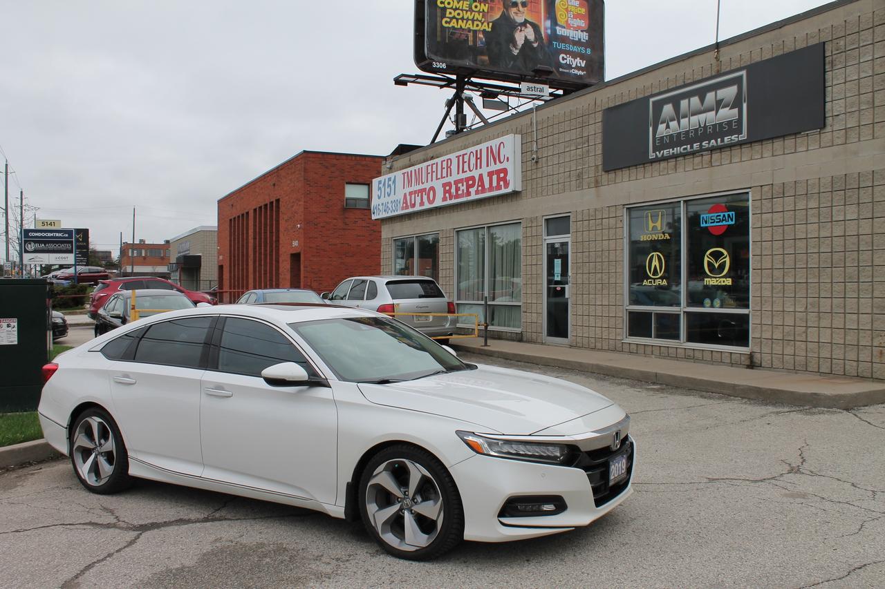 2019 Honda Accord Touring 2.0T Photo0