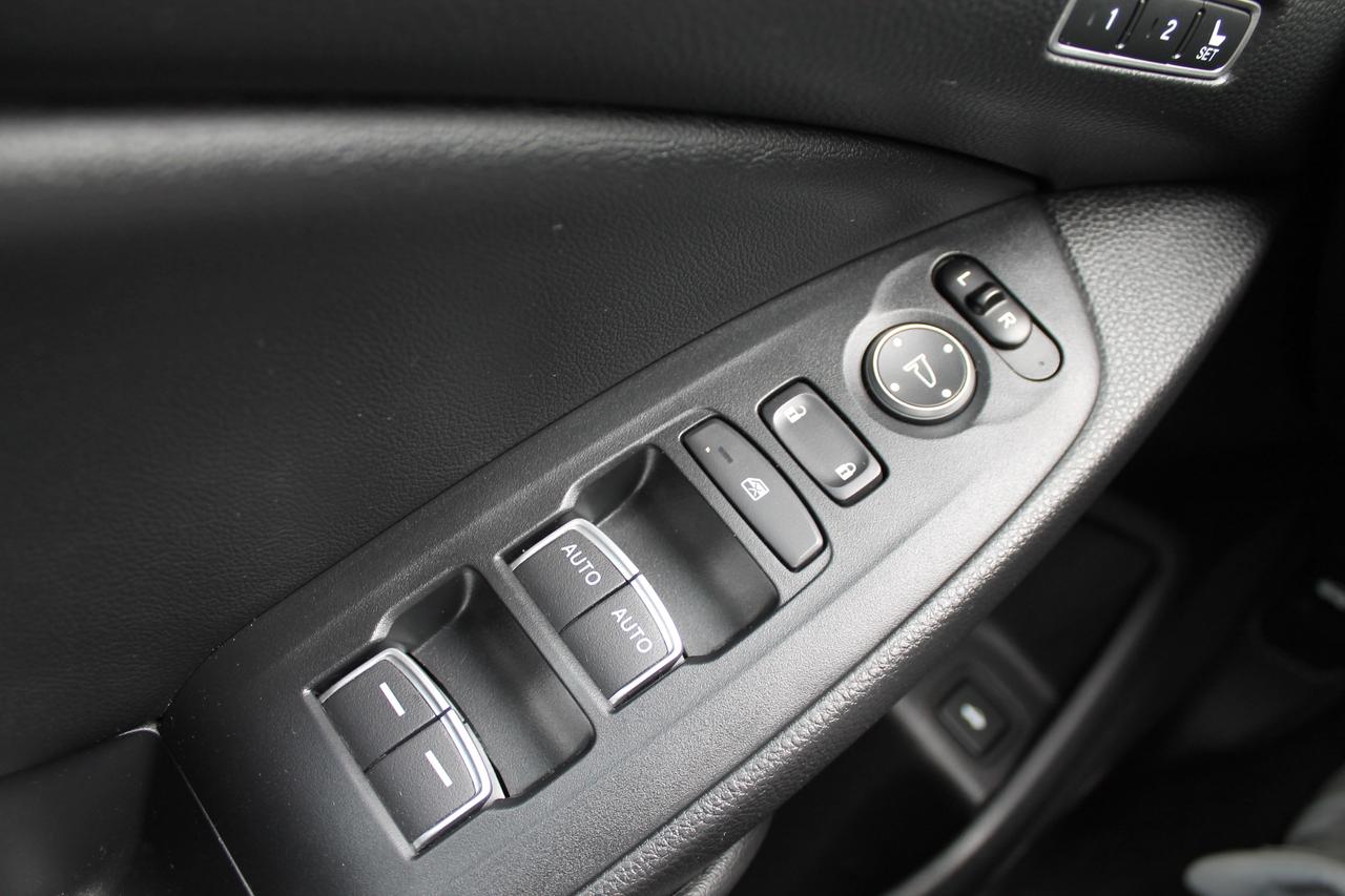 2019 Honda Accord Touring 2.0T Photo