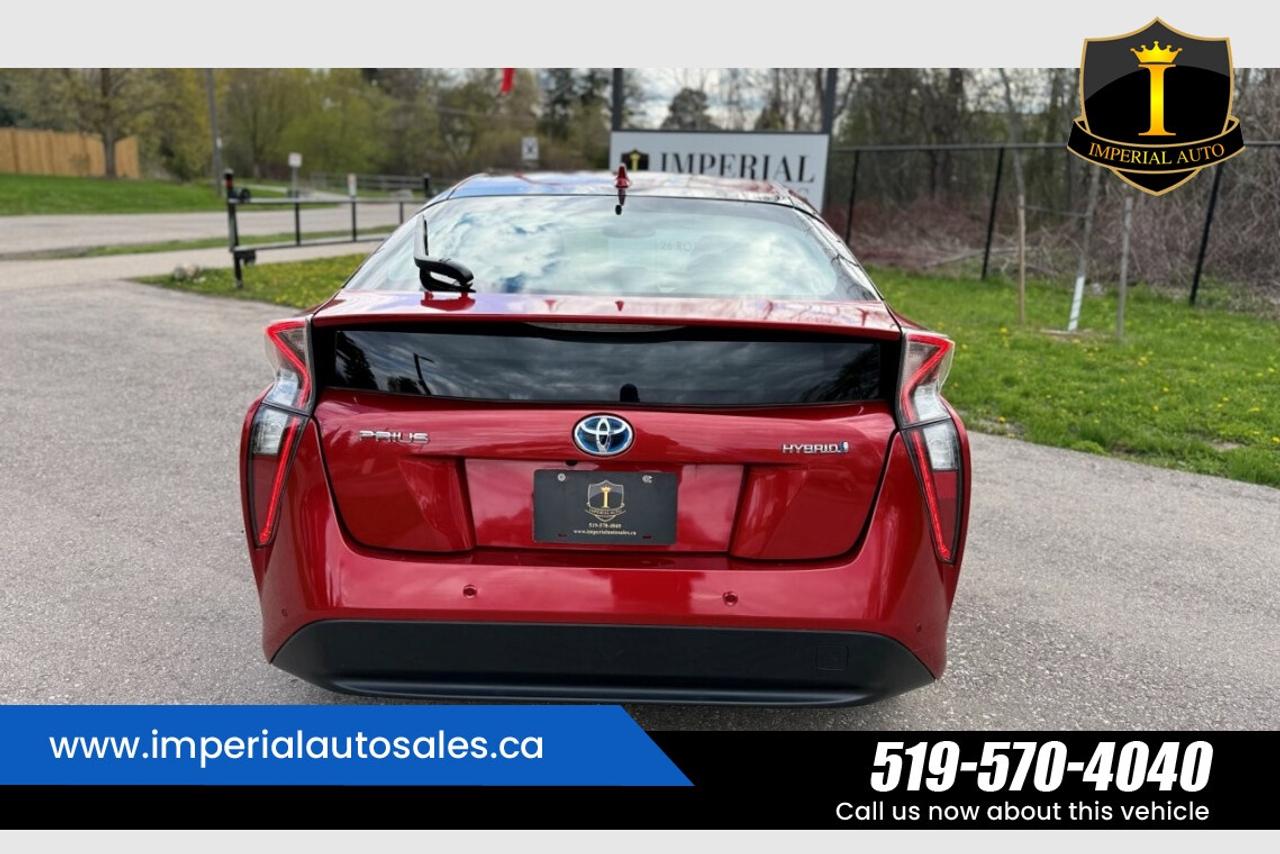 2018 Toyota Prius *CLEAN HISTORY*NAVIGATION Photo