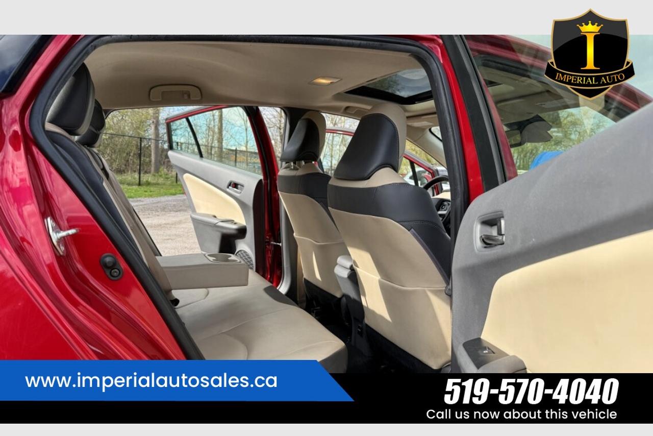 2018 Toyota Prius *CLEAN HISTORY*NAVIGATION Photo