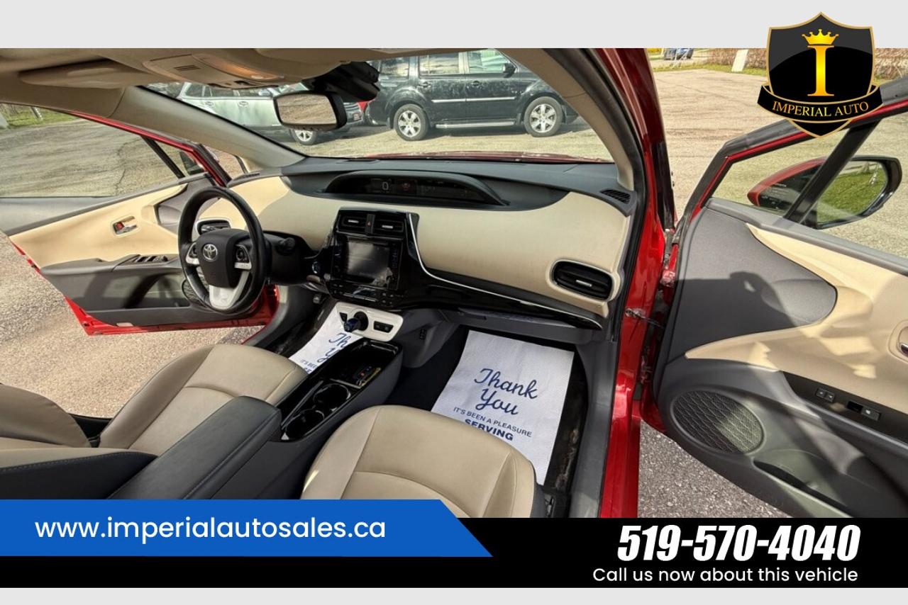 2018 Toyota Prius *CLEAN HISTORY*NAVIGATION Photo