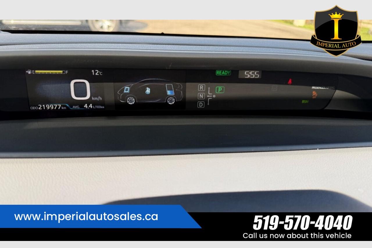 2018 Toyota Prius *CLEAN HISTORY*NAVIGATION Photo
