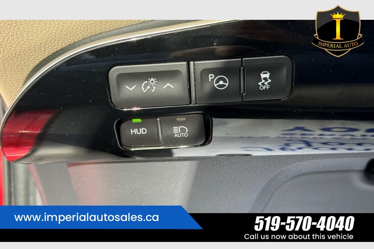 2018 Toyota Prius *CLEAN HISTORY*NAVIGATION Photo
