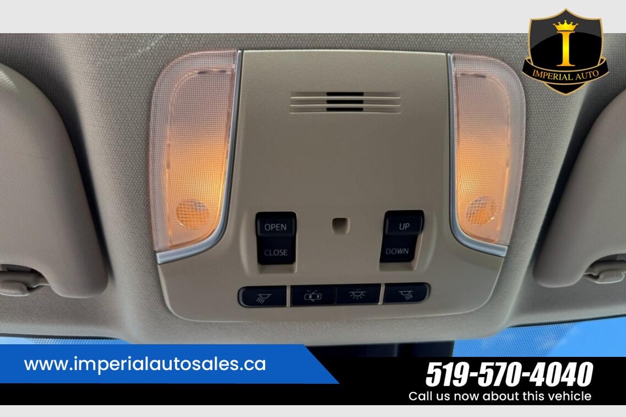 2018 Toyota Prius *CLEAN HISTORY*NAVIGATION Photo