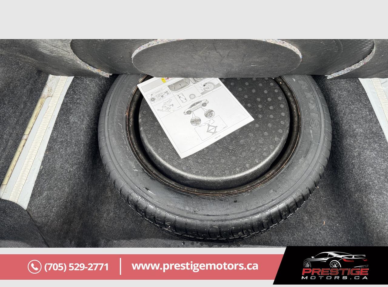 2015 Chrysler 200 Limited Photo