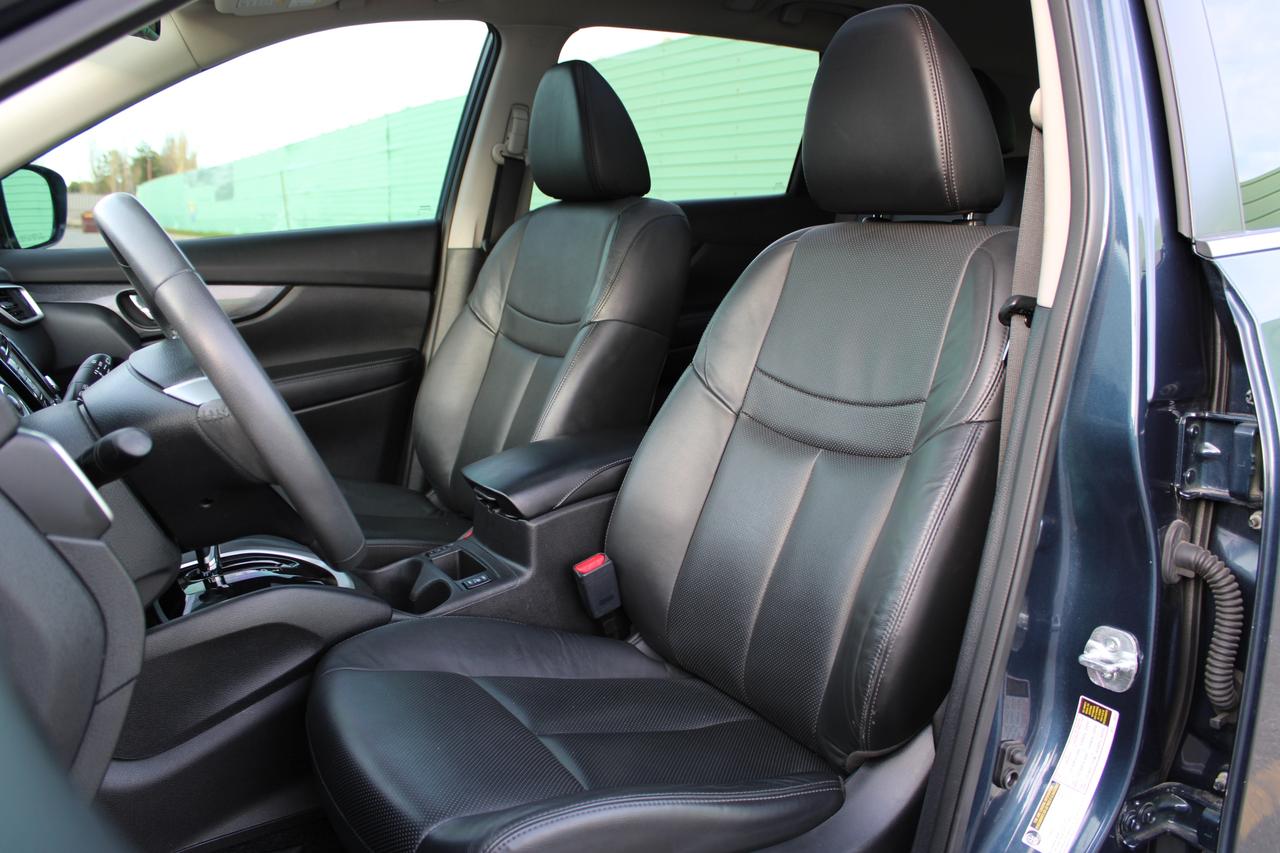 2015 Nissan Rogue SL Photo