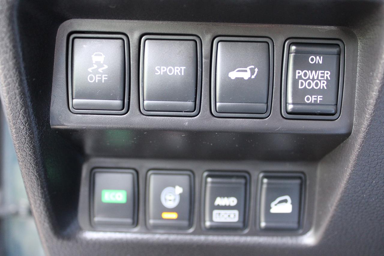 2015 Nissan Rogue SL Photo