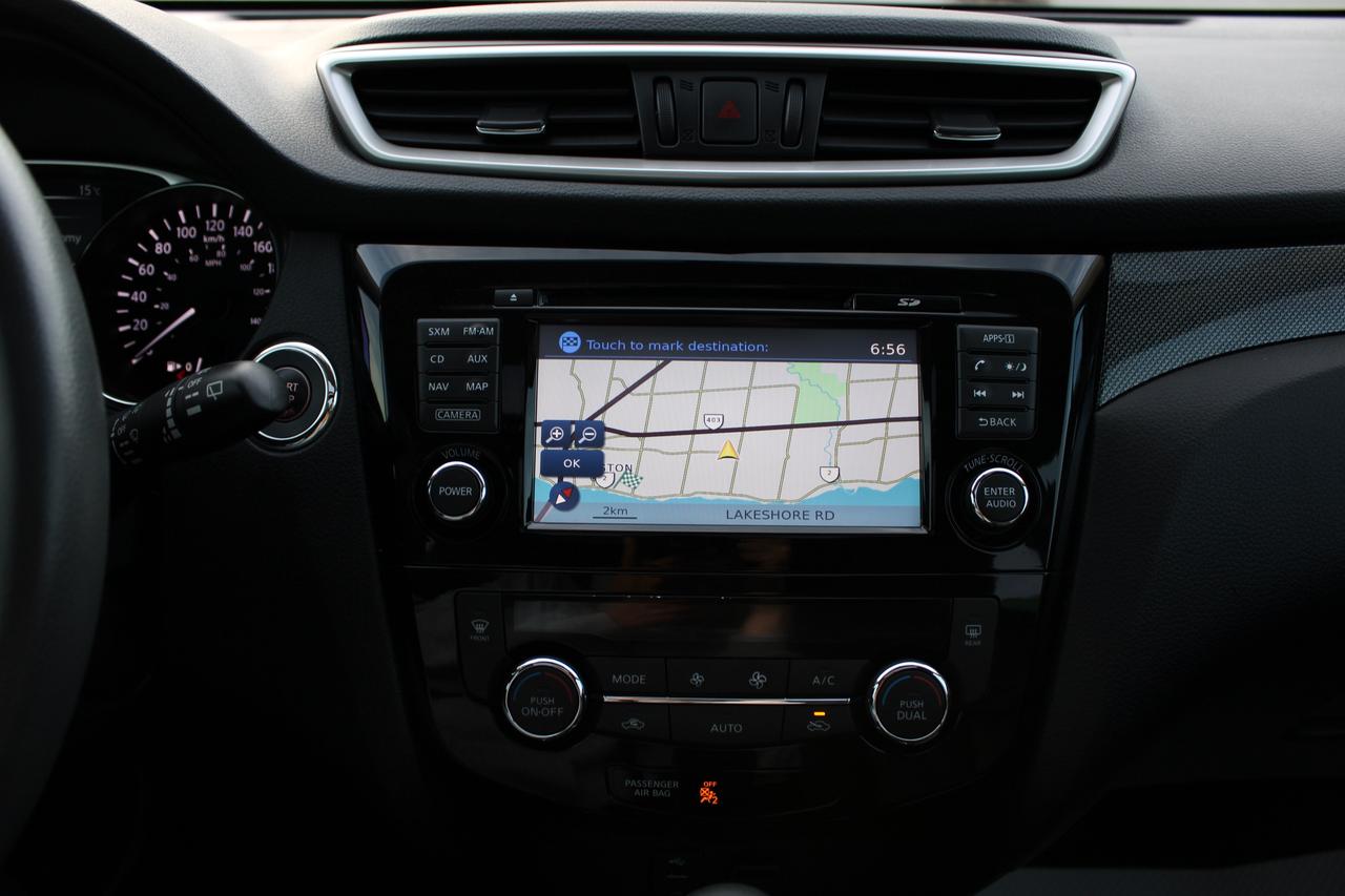 2015 Nissan Rogue SL Photo
