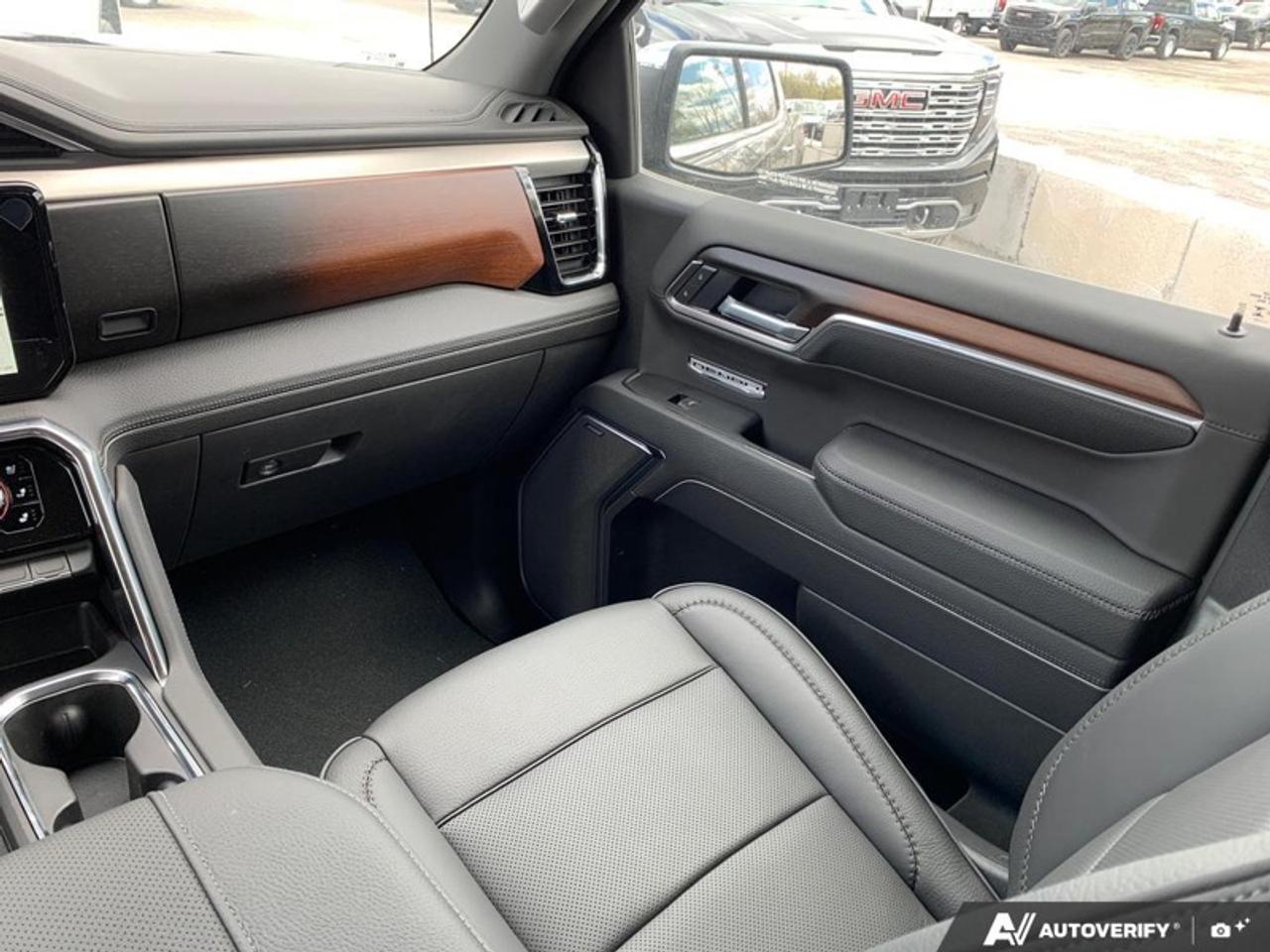 2026 GMC Sierra 1500 Denali  - Leather Seats - Sunroof Photo