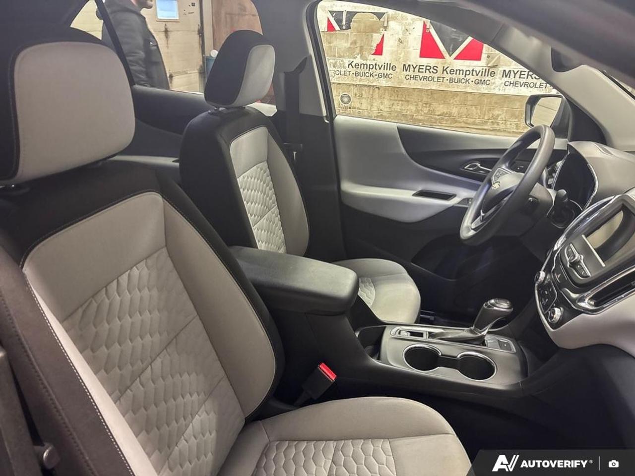 2019 Chevrolet Equinox LS  - Aluminum Wheels -  Apple CarPlay Photo