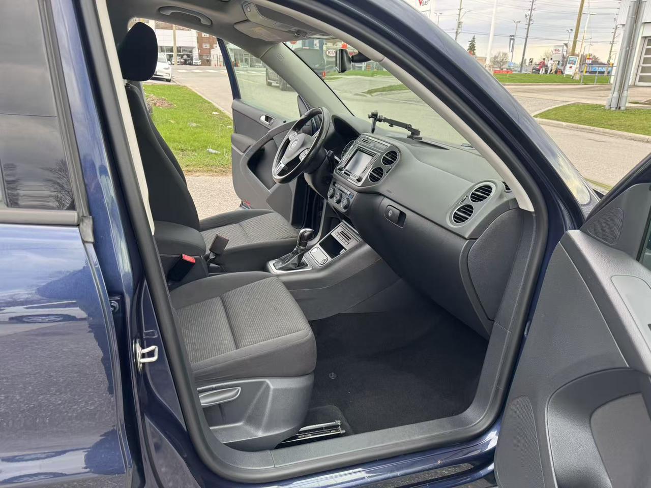 2016 Volkswagen Tiguan COMFORTLINE Photo