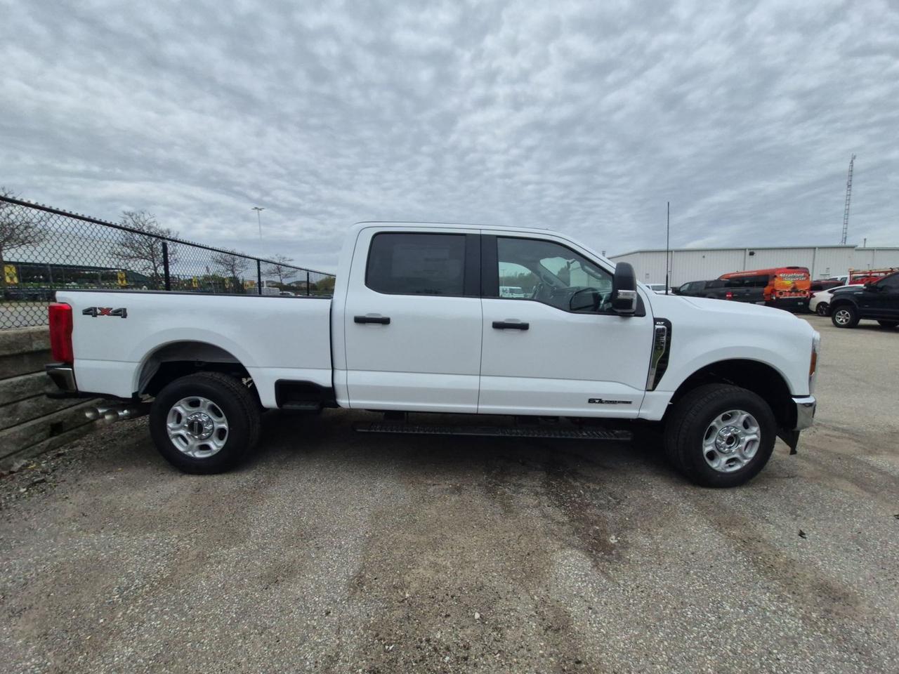 2026 Ford F-250 XLT, SPRAY IN BED, TOW MIRRORS, BRAKE CONTROLLER Photo2