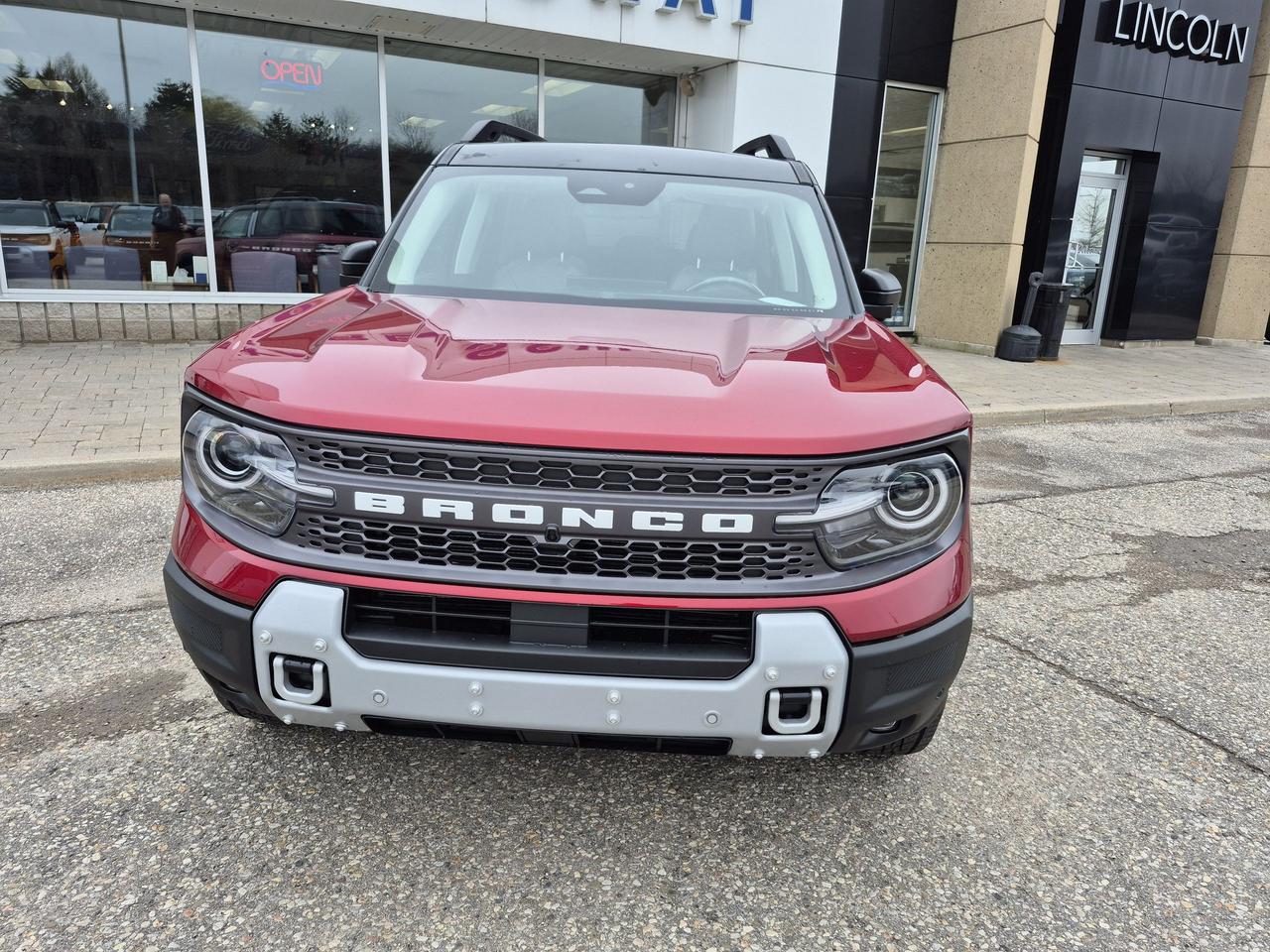 2026 Ford Bronco Sport BADLANDS, TERRAIN MGMT, MOONROOF, TECH PKG Photo