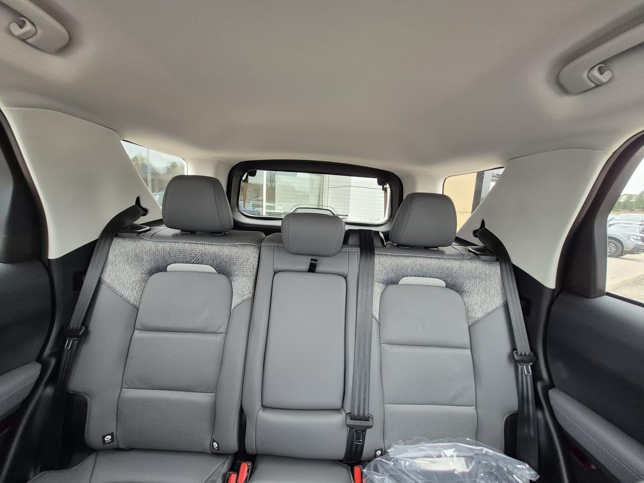 2026 Ford Bronco Sport BADLANDS, TERRAIN MGMT, MOONROOF, TECH PKG Photo