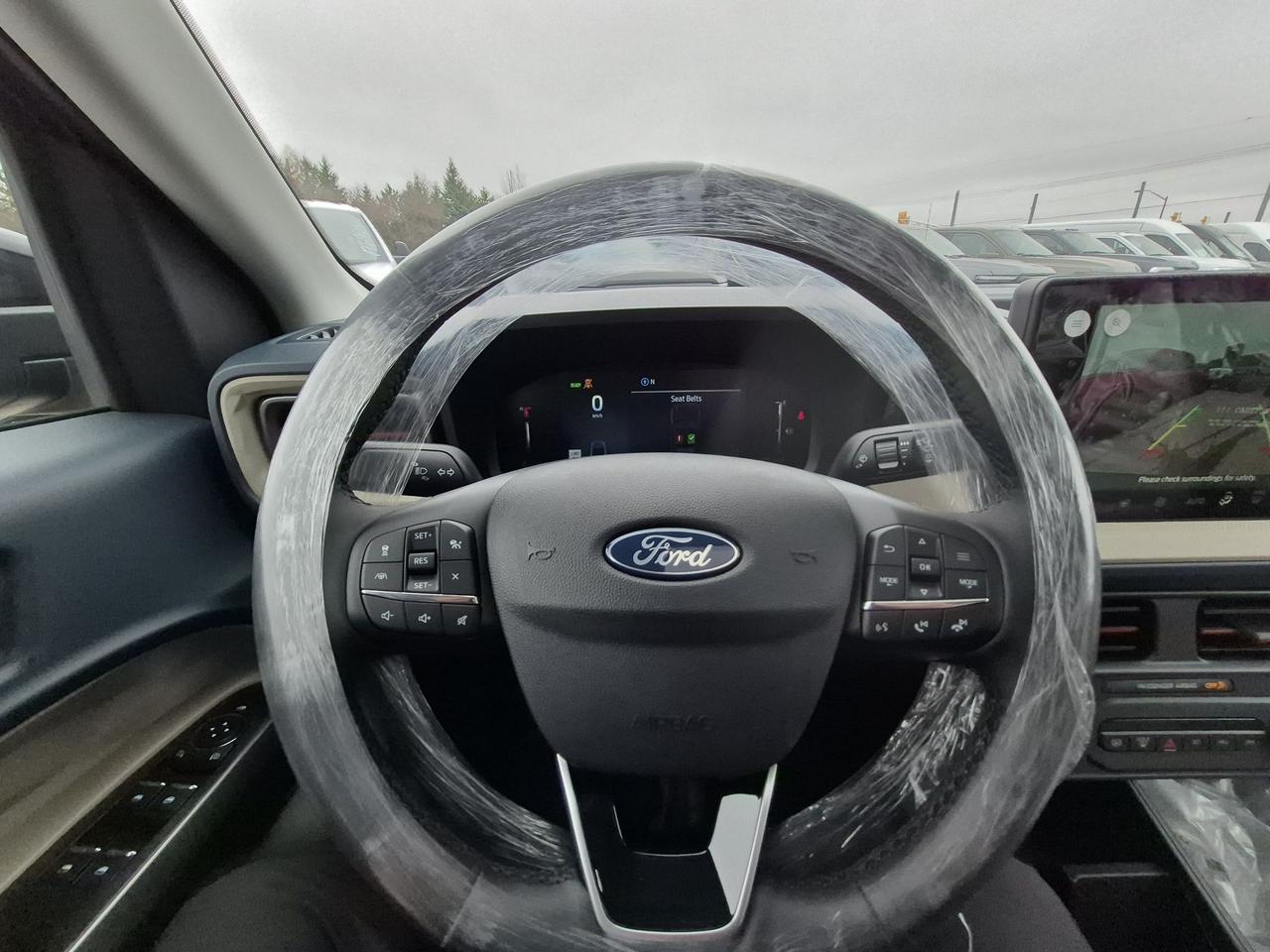 2026 Ford Maverick LARIAT, HYBRID!!!, MOONROOF, 360 CAM, REMOTE START Photo