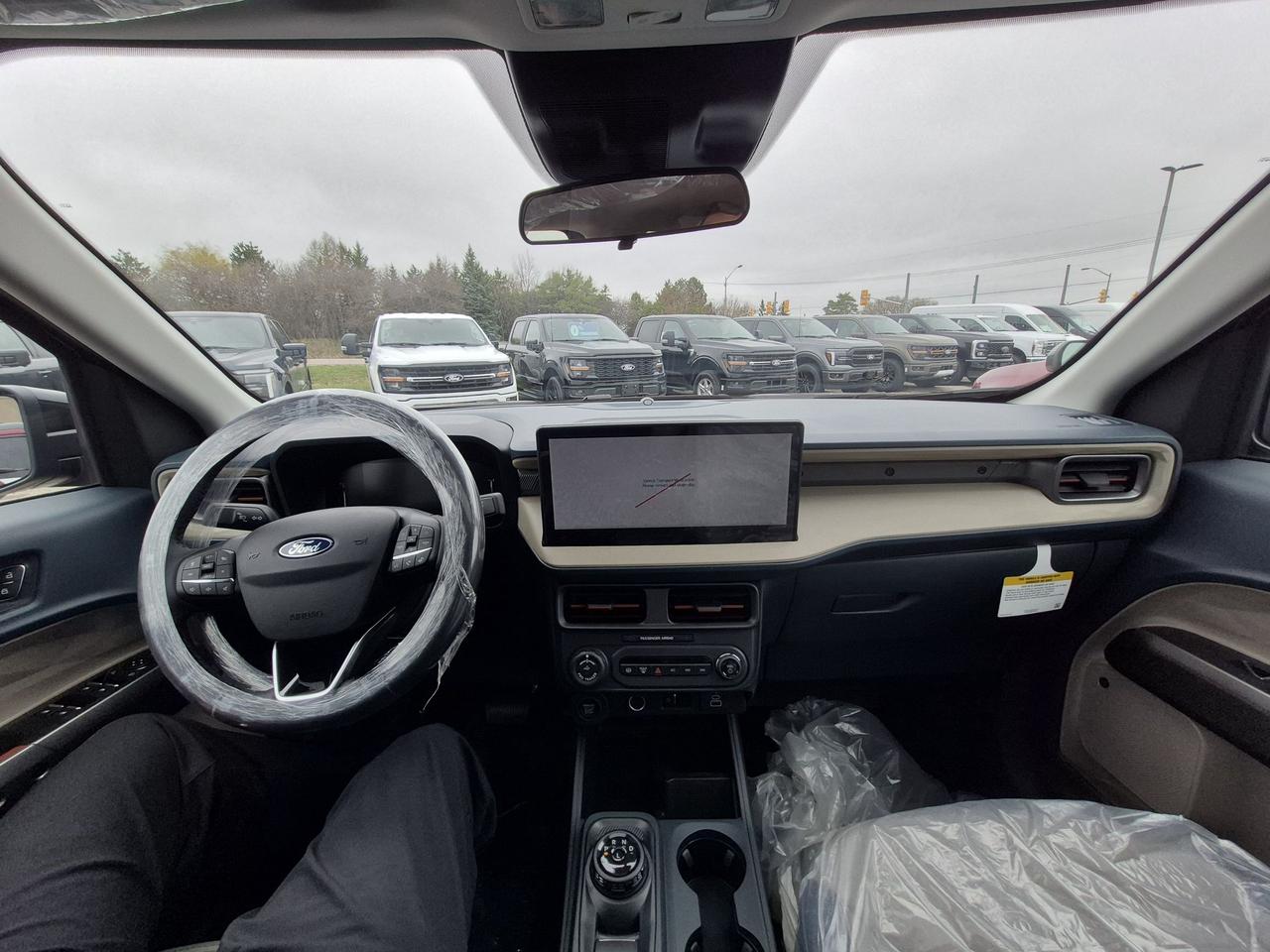 2026 Ford Maverick LARIAT, HYBRID!!!, MOONROOF, 360 CAM, REMOTE START Photo