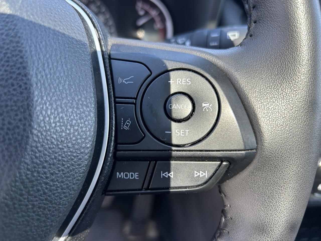 2025 Toyota RAV4 XLE  - Sunroof -  Power Liftgate Photo